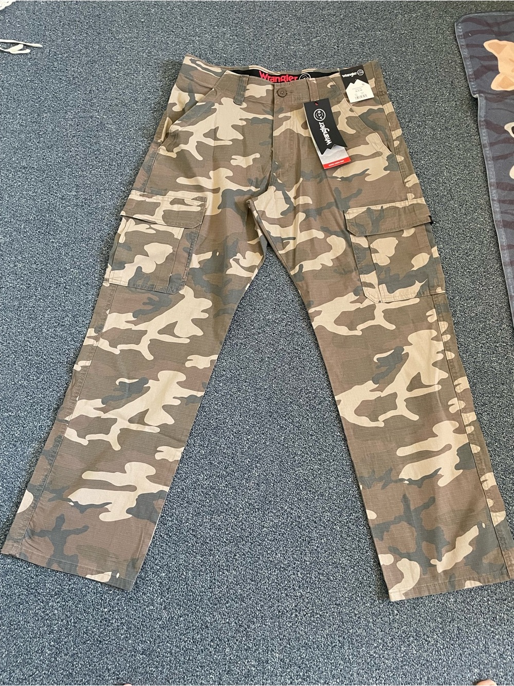 Wrangler cargo pants